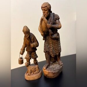 VTG Handcrafted Wooden Figurine Set